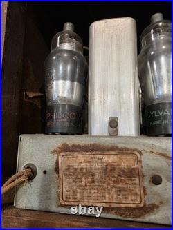 Vintage Philco Model 38-15 AM Tube Radio. Very Good, Wood Case Lights Up