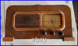 Vintage Philco Model 41-221 Tube Radio Broadcast Overseas S. W Vintage Philco Model 41-221 Tube Radio Broadcast Overseas S. W