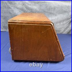 Vintage Philco Model 41-255 Tube Radio