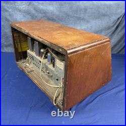 Vintage Philco Model 41-255 Tube Radio