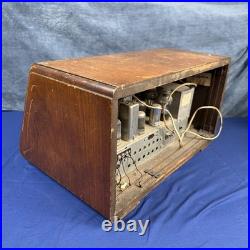 Vintage Philco Model 41-255 Tube Radio
