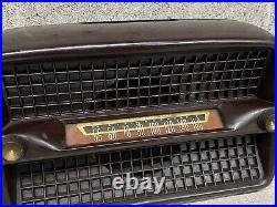 Vintage Philco Model 49-505 Tube Radio Bakelite