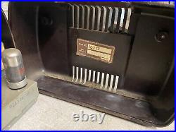 Vintage Philco Model 49-505 Tube Radio Bakelite