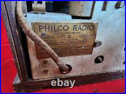 Vintage Philco Model 60 Cathedral Radio table top radio code 121
