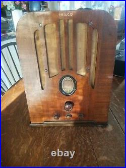 Vintage Philco Model 625 Tombstone Radio Working! Looks Great
