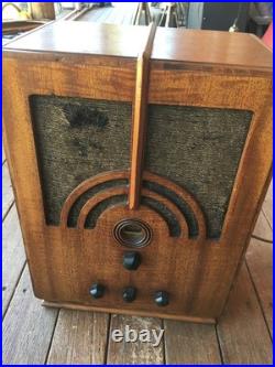Vintage Philco Tombstone Tube Radio Nice