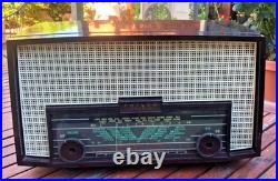 Vintage Philco Tropic A3608 Tube Radio Bakelite MW LW SW Works Well Lovely