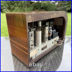 Vintage Philco Tube Radio Model 38-9 Art Deco Curved Design FOR PARTS/REPAIR