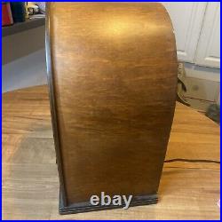 Vintage Philco Tube Radio Model 60 Wood Cathedral Case 1930s Superheterodyne