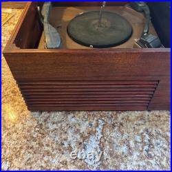 Vintage Philco Tube Radio Phonograph Model 49-1405 with record player Wood Case Vintage Philco Tube Radio Phonograph Model 49-1405 with record player Wood Case