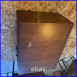 Vintage Philco Tube Radio Phonograph Model 49-1405 with record player Wood Case Vintage Philco Tube Radio Phonograph Model 49-1405 with record player Wood Case