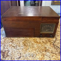 Vintage Philco Tube Radio Phonograph Model 49-1405 with record player Wood Case Vintage Philco Tube Radio Phonograph Model 49-1405 with record player Wood Case