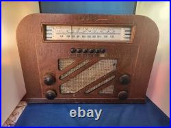 Vintage Philco Wood Tube Push Button 1940 Radio 40-135 Restored & Working