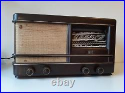 Vintage Philips 554A bakelite tubes radio 1947-1948