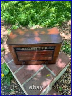 Vintage Pre-War General Electric Tube Radio Model J-51 Vintage Pre-War General Electric Tube Radio Model J-51