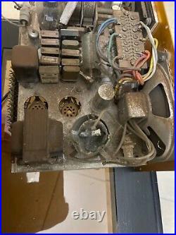 Vintage RCA ET-8056 tube radio for parts or repair LOOK