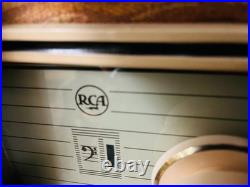 Vintage RCA Model 67QR73-FM-W Tube Radio Super heterodyne, Graetz Germany, 1956