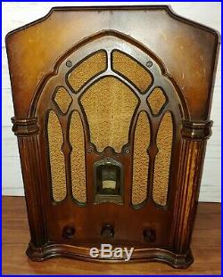 Vintage RCA R-71 Tombstone Gothic Tube Radio Original and Working