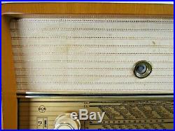 Vintage RCA Radio Model 67 QR 73FM-W Superheterodyne Radio 1950's