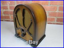 Vintage RCA Small Cathedral Tube Radio Works Very Nice