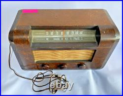 Vintage RCA Victor 1946 Tube Radio Model 66X3 Wood Cabinet Vintage RCA Victor 1946 Tube Radio Model 66X3 Wood Cabinet