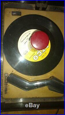 Vintage RCA Victor 45 Record Player/AM Tube Radio Model 9-Y-510