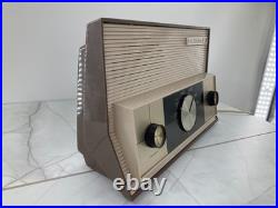 Vintage RCA Victor AM Tube Radio Superheterodyne Model 3RA52 Recently Serviced