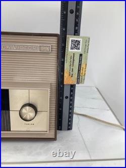 Vintage RCA Victor AM Tube Radio Superheterodyne Model 3RA52 Recently Serviced Vintage RCA Victor AM Tube Radio Superheterodyne Model 3RA52 Recently Serviced