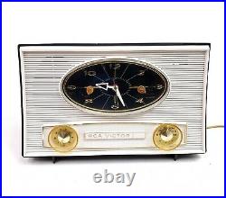 Vintage RCA Victor Alarm Clock Tube Radio 1-RD-41 Mid Century Modern MCM 1960