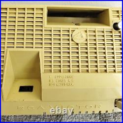 Vintage RCA Victor C-4EM Tube Radio Clock Levermatic AM MCM Cream White Works