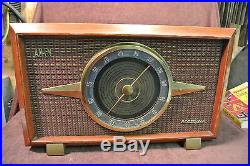 Vintage RCA Victor Model 6 RF 9 Radio