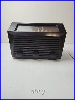 Vintage RCA Victor Table Tube Radio Model 9-X-651 AM SW