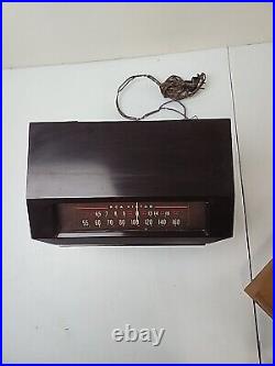 Vintage RCA Victor Table Tube Radio Model 9-X-651 AM SW