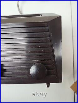 Vintage RCA Victor Table Tube Radio Model 9-X-651 AM SW