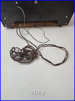 Vintage RCA Victor Table Tube Radio Model 9-X-651 AM SW