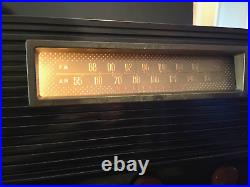 Vintage RCA Victor Tube Radio 1940's Model 8-X-71 AM/FM REFURBISHED