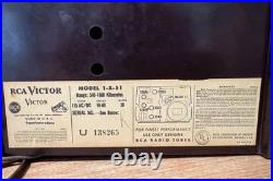 Vintage RCA Victor Tube Radio Model 1-X-51 (1950s) Working
