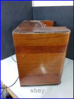 Vintage RCA Victor Tube Radio Wood Cabinet 28T Please Read Description