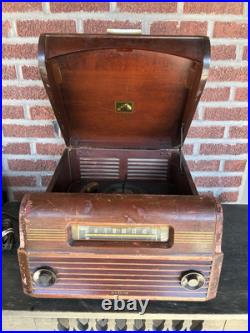 Vintage RCA Victor Victrola Wood Tube Radio Bakelite Record Player 77u