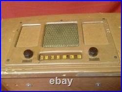 Vintage, RO-LA Coin Robert Lawrence Superheterodyne Motel Pay Tube Radio 40s 50s