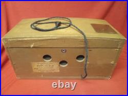 Vintage, RO-LA Coin Robert Lawrence Superheterodyne Motel Pay Tube Radio 40s 50s