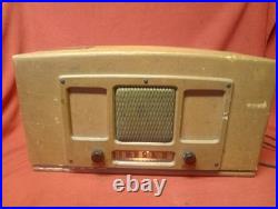 Vintage, RO-LA Coin Robert Lawrence Superheterodyne Motel Pay Tube Radio 40s 50s