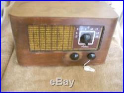 Vintage Radio 1939 Wards Airline Model
