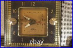 Vintage Radio Admiral Bakelite Tabletop Clock Radio, Model 5F32A t573