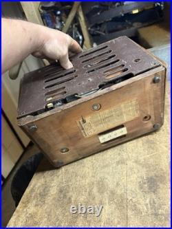 Vintage Rare 1940s General Electric Model L-652 Superheterodyne Tube Radio USA