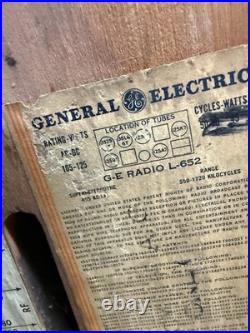 Vintage Rare 1940s General Electric Model L-652 Superheterodyne Tube Radio USA