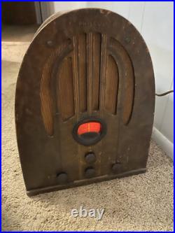 Vintage Rare Model Cathedral Philco Model 37-60 Tube Radio Art Deco