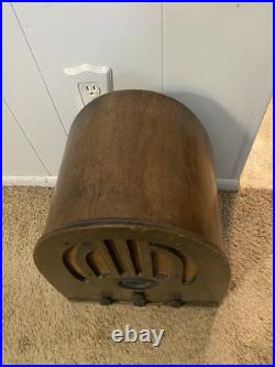 Vintage Rare Model Cathedral Philco Model 37-60 Tube Radio Art Deco