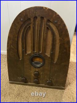 Vintage Rare Model Cathedral Philco Model 37-60 Tube Radio Art Deco