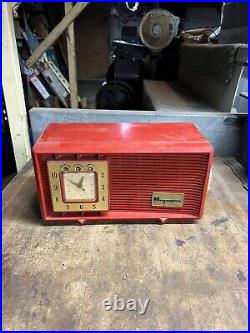 Vintage Rare Old Magnavox Model No AM-20 Red Bakelite Electric Tube Radio USA